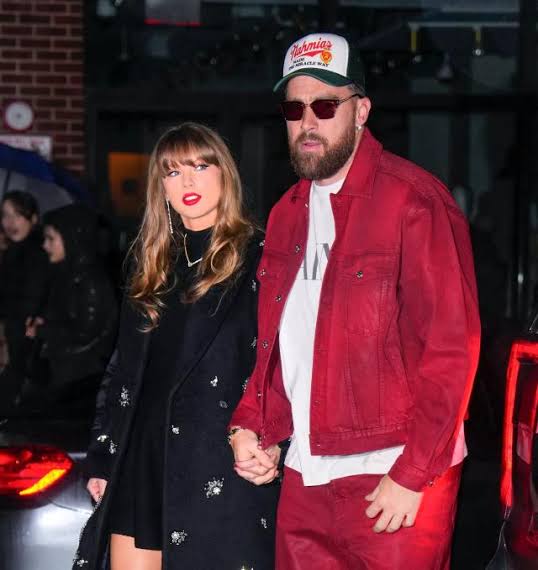 Taylor Swift Found Perfectly Subtle Ways to Match Travis Kelce's Bold Outfit on Date Night...