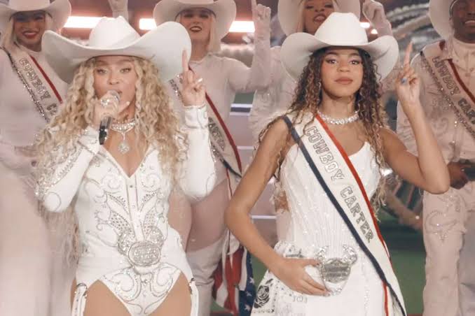 Beyoncé performed in Houston, Texas during the NFL Christmas Day Games' halftime show, and the "Cowboy Carter" singer brought in more than 27 million viewers for Netflix. Netflix live-streamed the NFL games on Dec. 25...