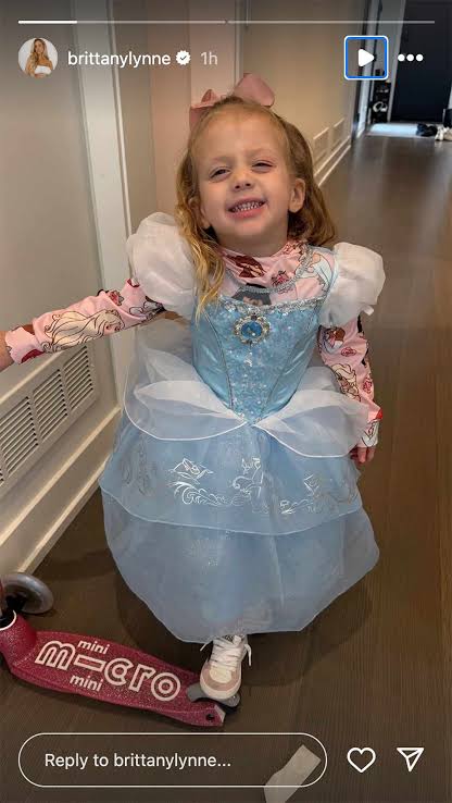 Patrick Mahomes wife Brittany Mahomes Shares Sweet Photos of Daughter Sterling Having a Princess Moment...