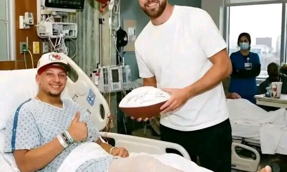 Patrick Mahomes Undergoes knee Surgery, Begins Rehabilitation After Torn ACL